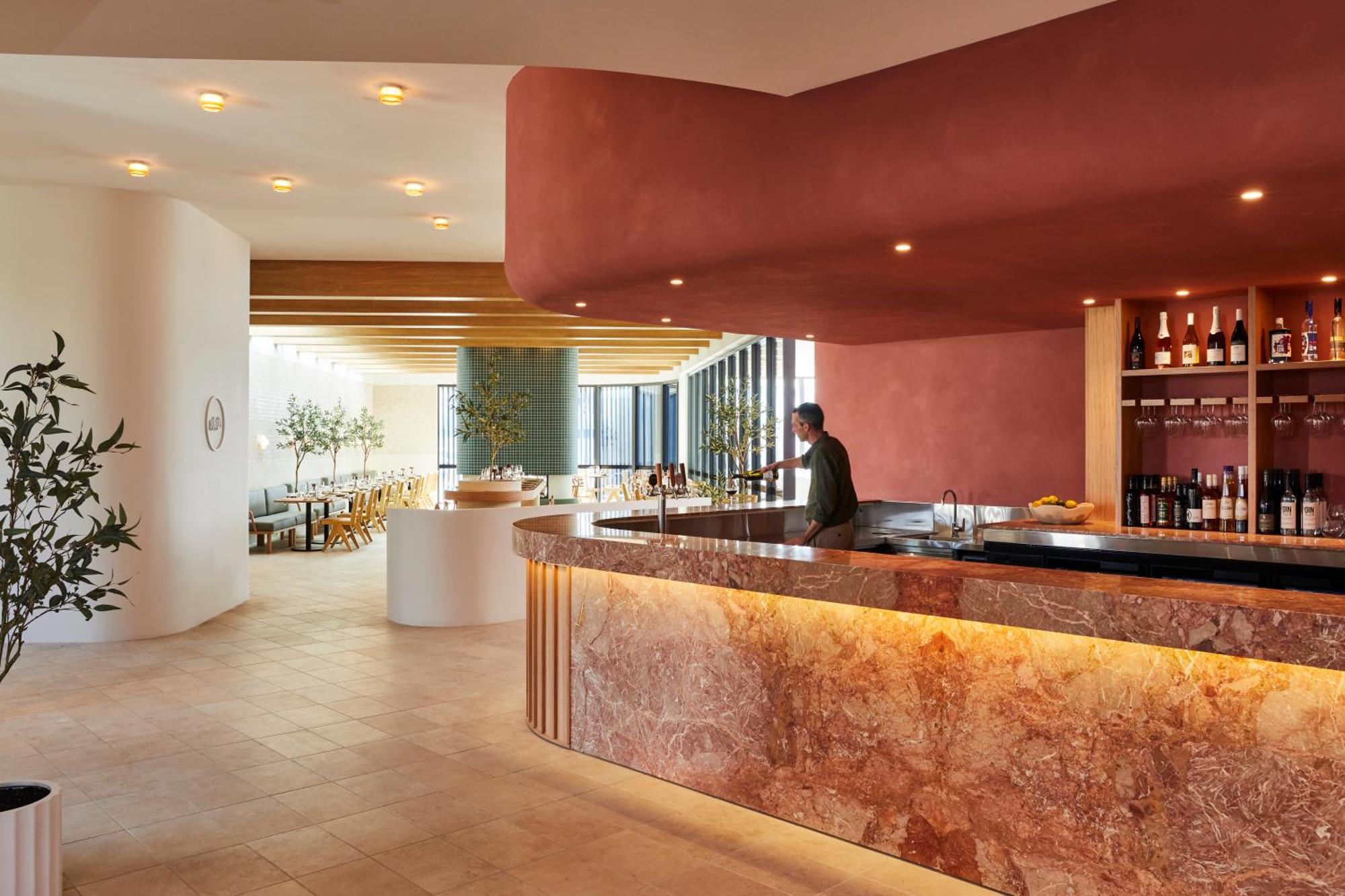 מודגי The Clairfield Hotel מראה חיצוני תמונה