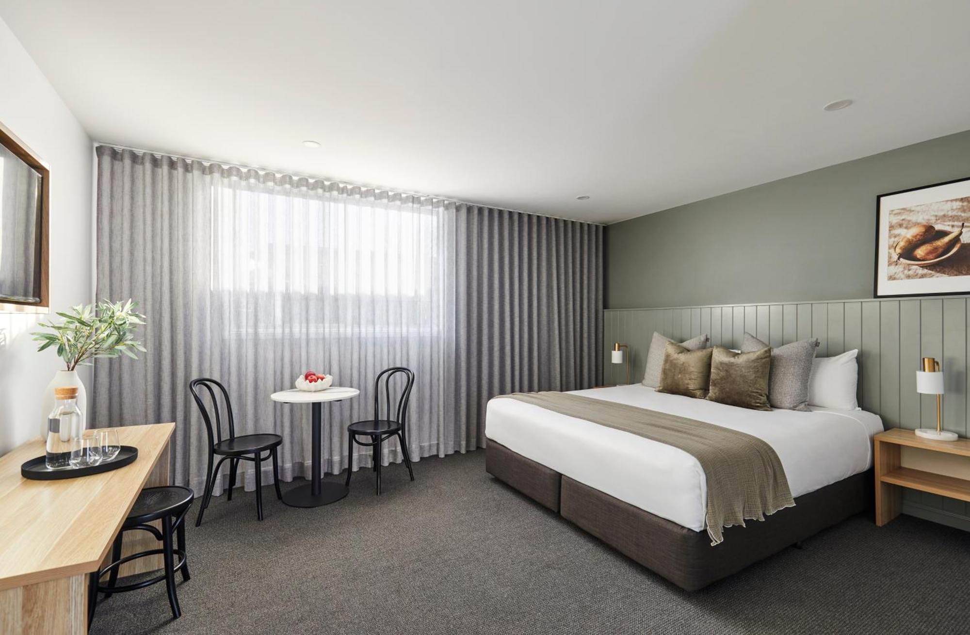 מודגי The Clairfield Hotel מראה חיצוני תמונה